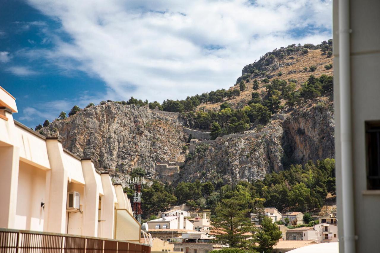 Amurusanza Cefalu Bagian luar foto